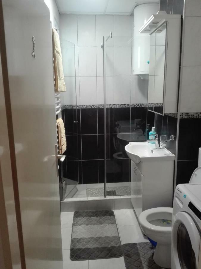 Apartman Ivan Vrdnik Bagian luar foto